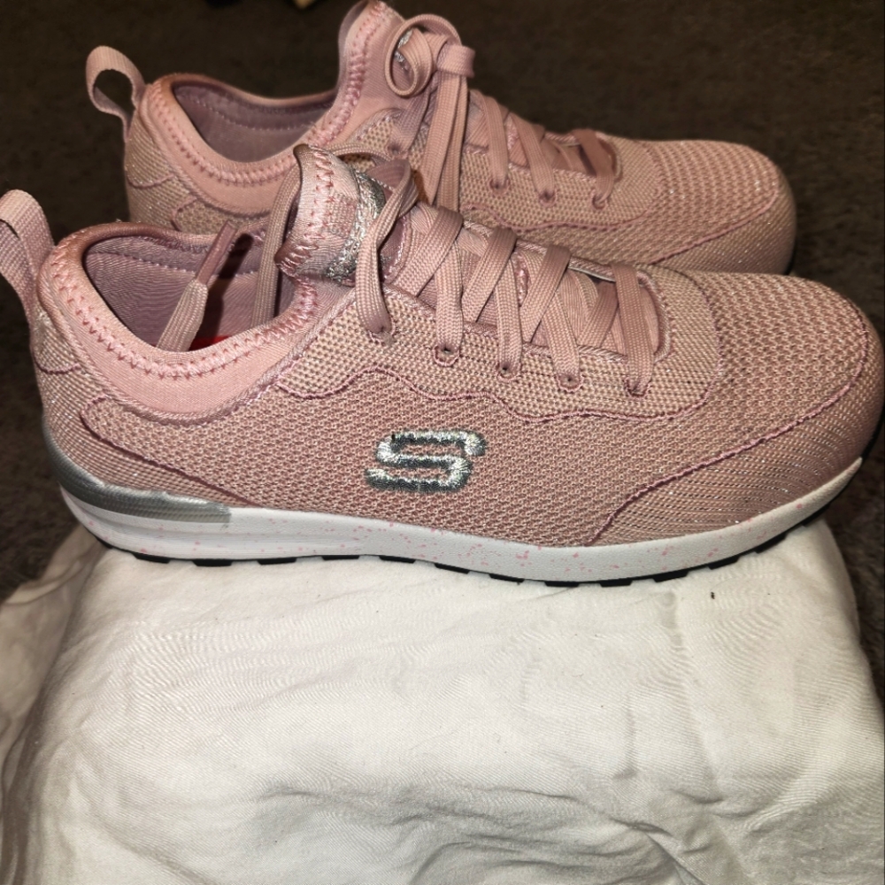 Sketchers air-cooled memory foam sneaker